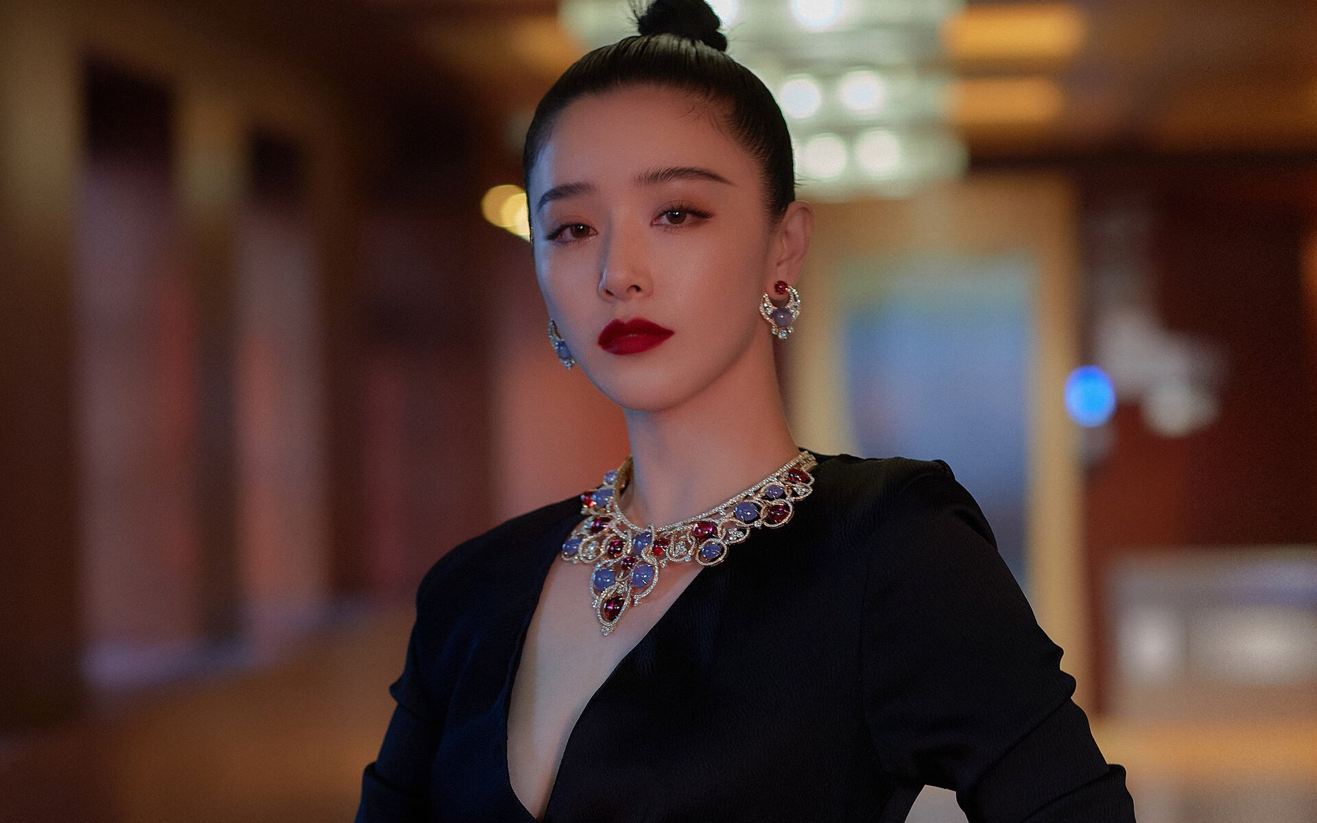 边界之外，战场之上