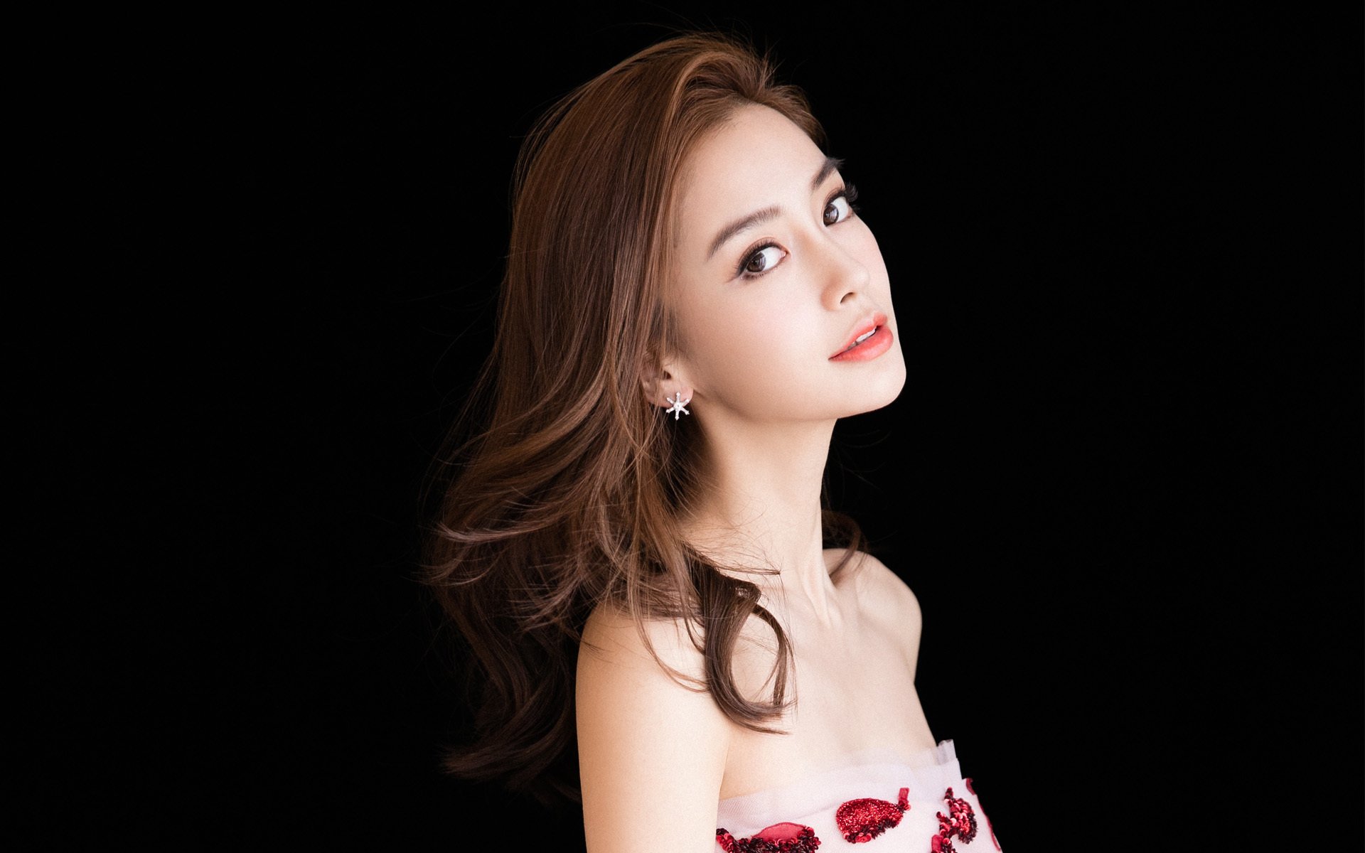 世俱杯2025-冰火之歌，福克斯在世界排名争夺战之夜点燃赛场