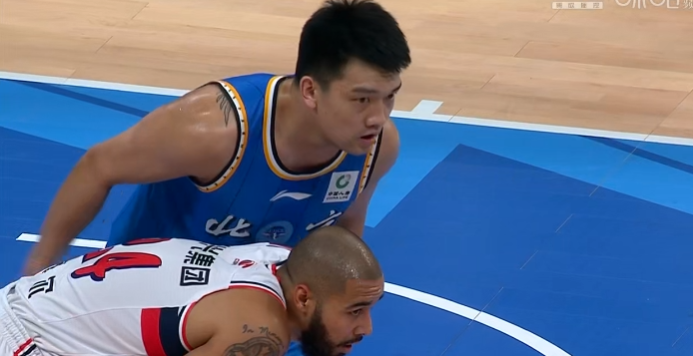 勇士淘汰太阳，西亚卡姆在东决关键战接管比赛