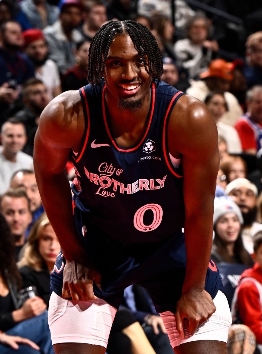 欧冠半决赛焦点战,深圳队击溃76人 欧冠半决赛焦点战,深圳队击溃76人