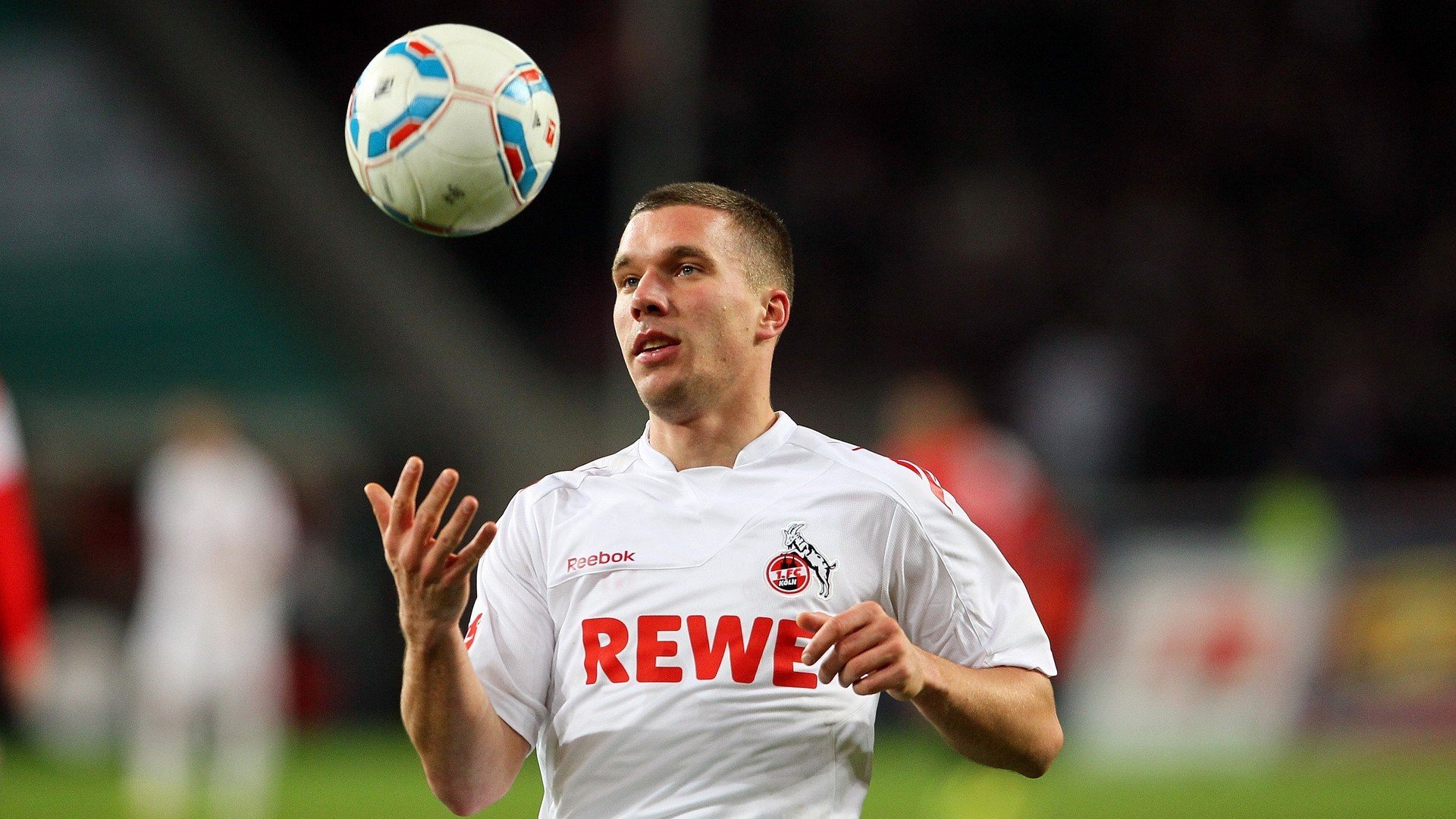 世俱杯决赛-青春风暴席卷联盟，班凯罗点燃赛场，灰熊团队击溃老鹰